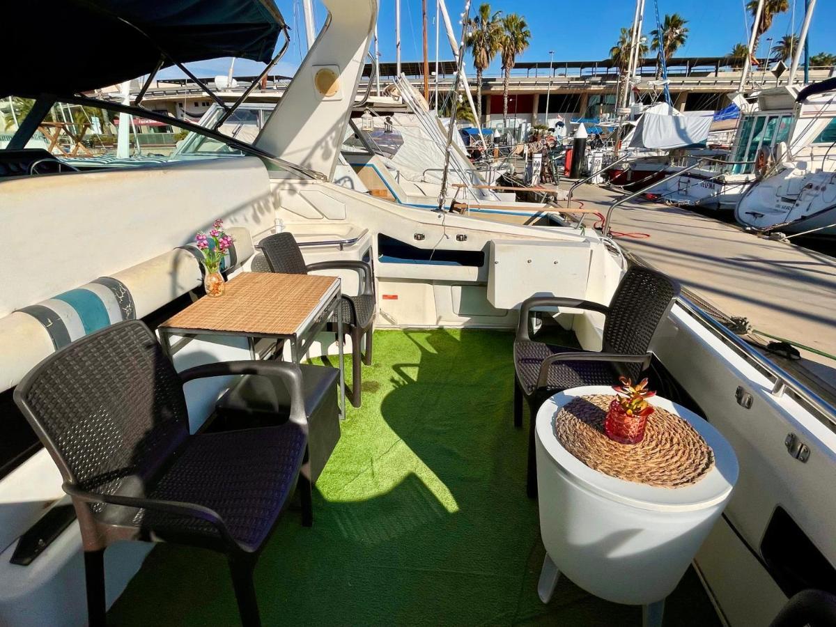 Yacht Hotel Barcelona Сан-Адриан-де-Бесос Экстерьер фото